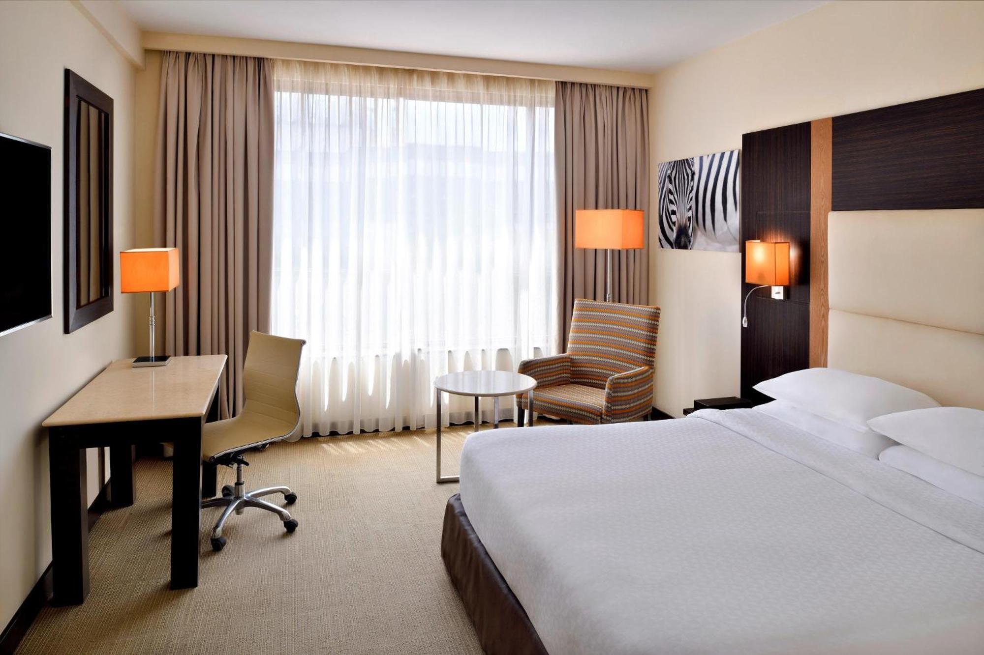 Four Points By Sheraton Nairobi Hurlingham Zewnętrze zdjęcie